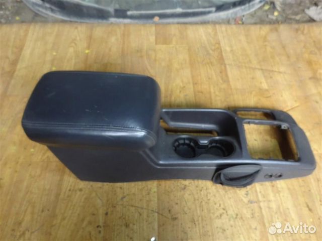 Подлокотник jeep Grand Cherokee (ZJ) 1993-1998