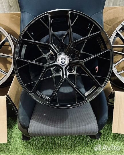 Диски R17 HRE FF10 5x114,3 Gloss Black