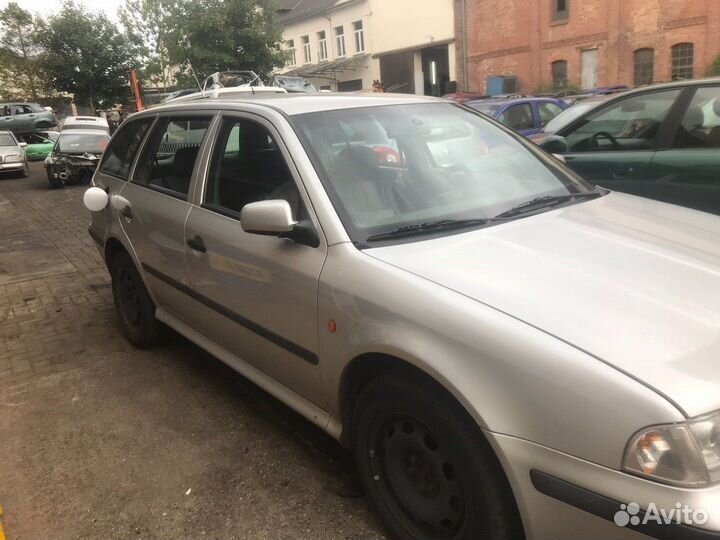 Разбор на запчасти Skoda Octavia Tour