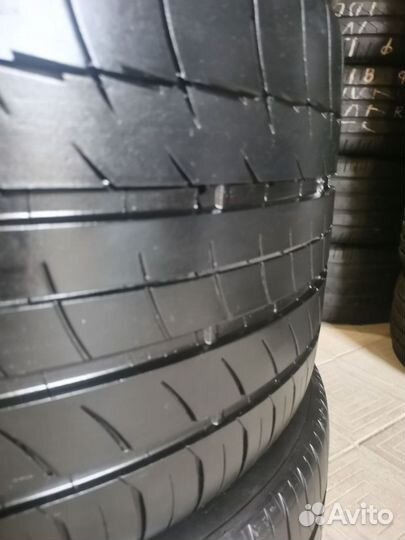 Michelin Pilot Sport 265/35 R19 и 295/30 R19 94Y