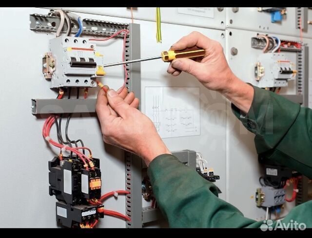 Улуги молодого электрика 27 лет