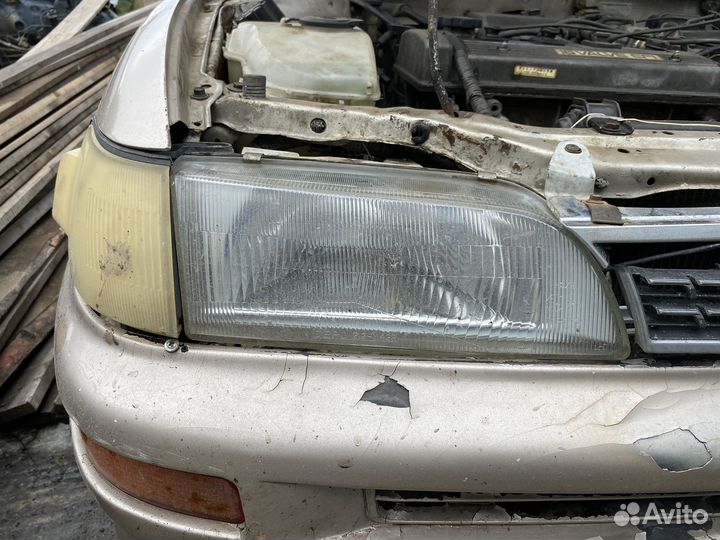 Фара Toyota Corolla AE100