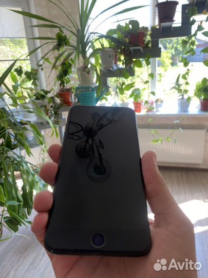 Телефон iPhone 7 plus 128 gb