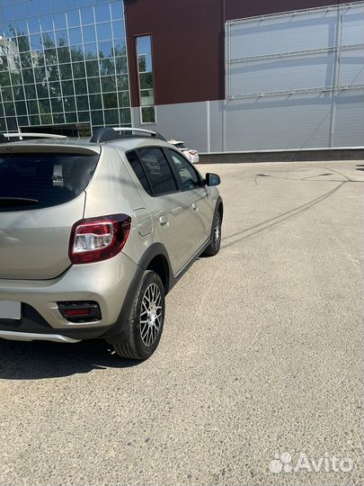 Renault Sandero Stepway 1.6 AT, 2017, 90 000 км