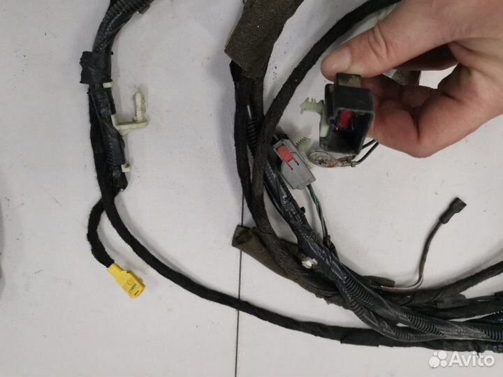 Проводка стоп-сигнала - задняя правая Ford Transit