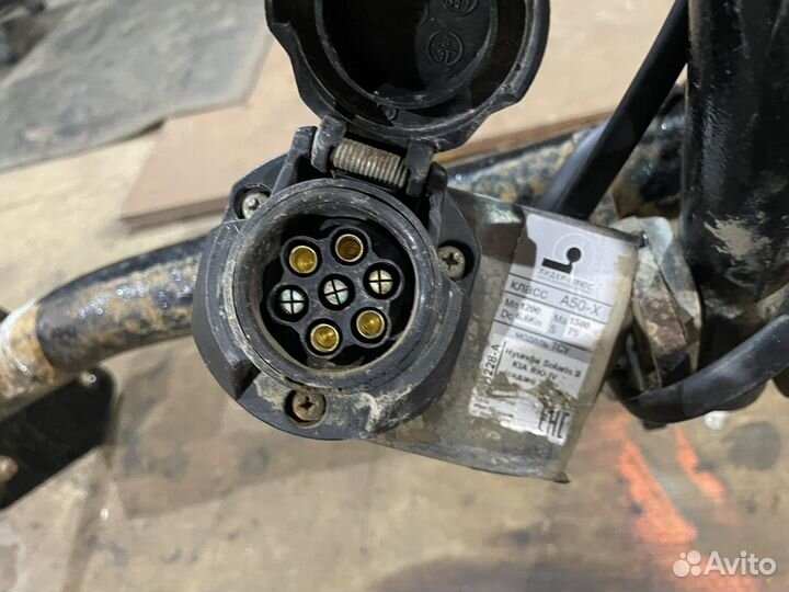 Фаркоп на Kia Rio 4 Hyundai Solaris