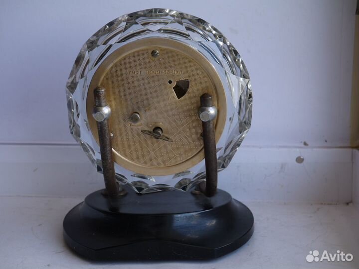 Часы настольные Маяк