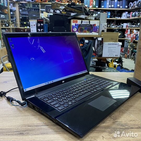 Ноутбук DNS W270ESQ