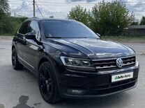 Volkswagen Tiguan 2.0 AMT, 2018, 171 000 км, с пробегом, цена 2 300 000 руб.