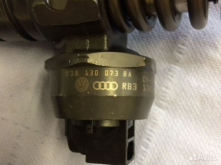 Насос-форсунки Фольксваген 038130073BA