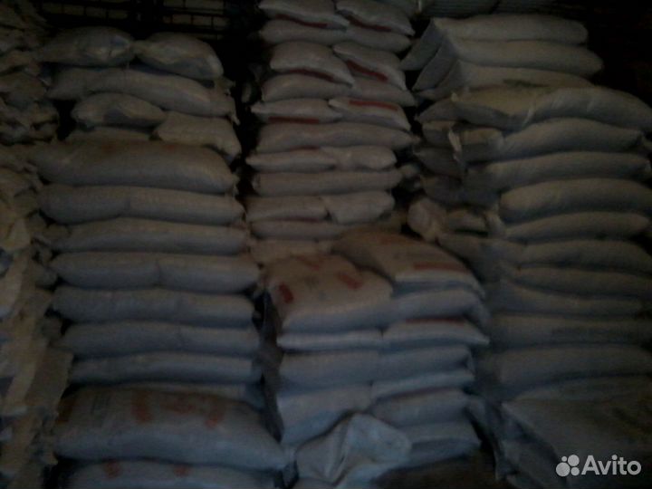 Комбикорм, пшеница, овёс, отруби и др