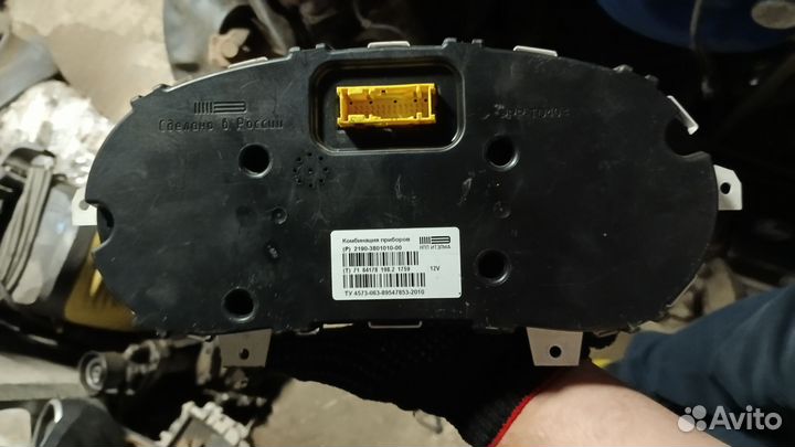 Панель приборов Лада Гранта