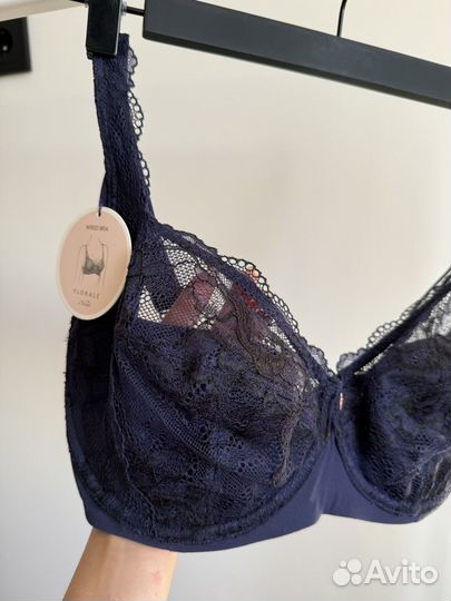 Бюстгальтер Triumph Florale 70F