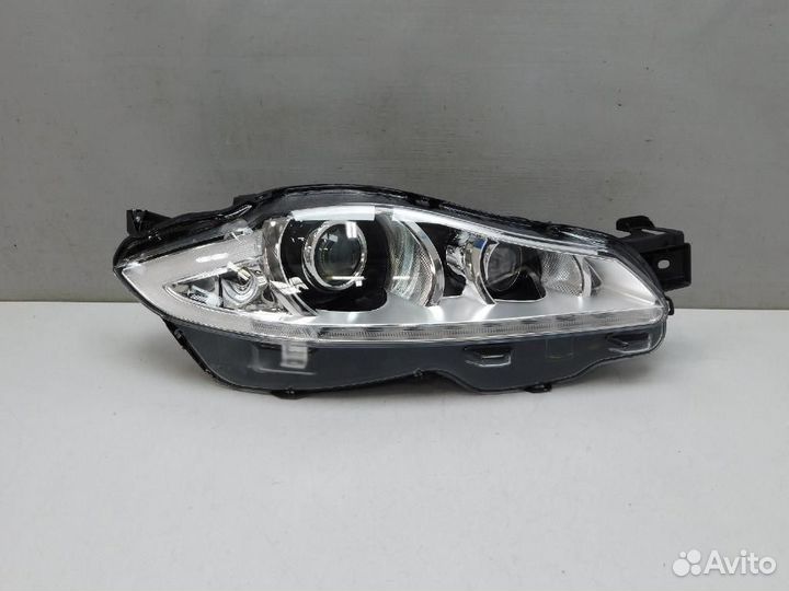 Фара правая Jaguar XJ