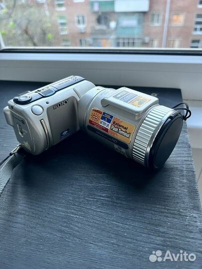 Видеокамера/ Фотоаппарат Sony