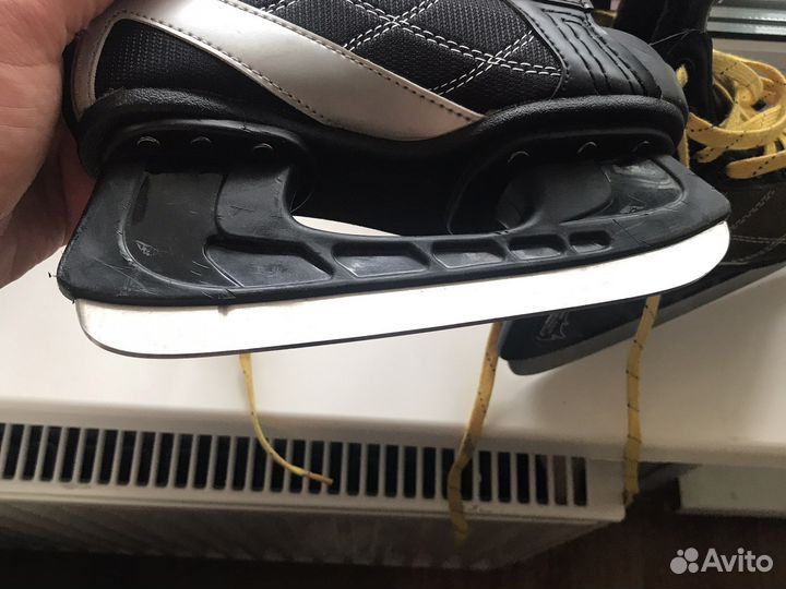 Коньки хоккейные 33 р