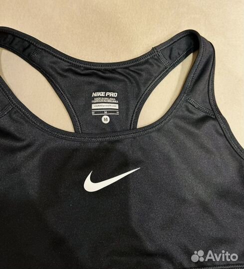 Спортивный топ nike s-m