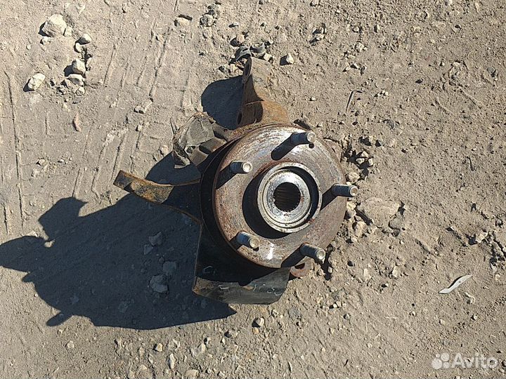 Кулак поворотный передний правый Kia Ceed JD 1.6