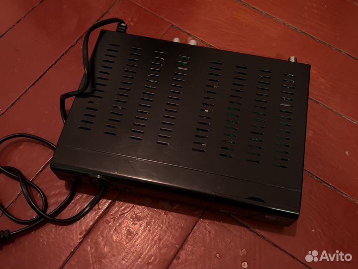 Спутниковый ресивер gi s1126