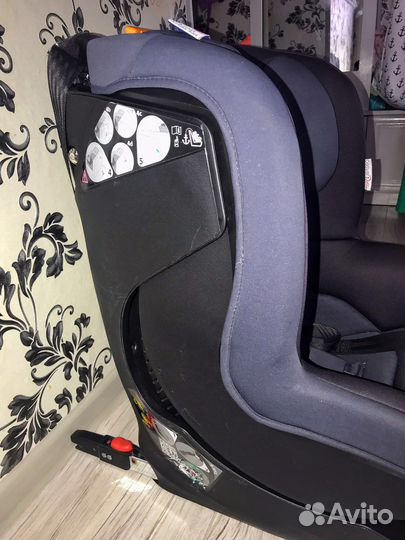 Автокресло chicco 9-18 кг