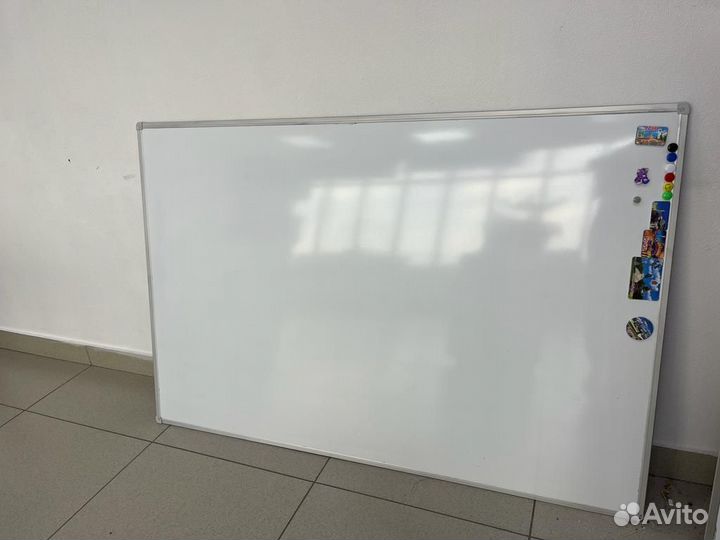 Магнитно маркерная доска