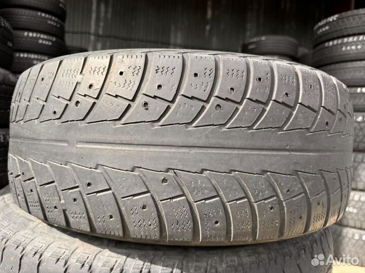 Gislaved Nord Frost 5 215/55 R16 97T