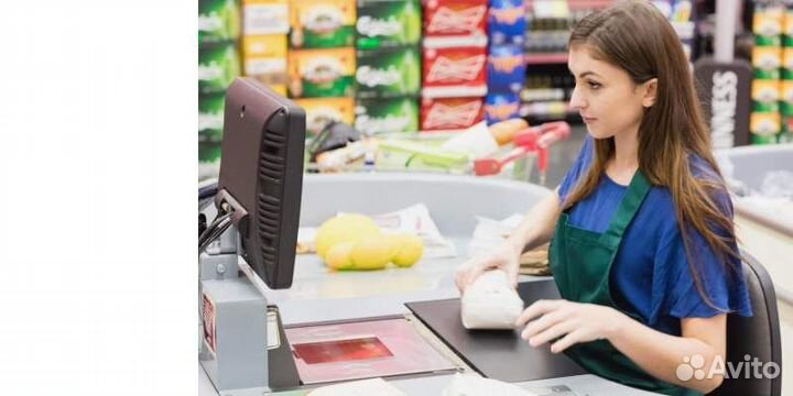 Сотрудник магазина гастрономии