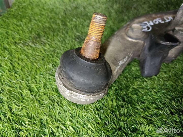 Рычаг подвески передний левый Nissan X-Trail NT30