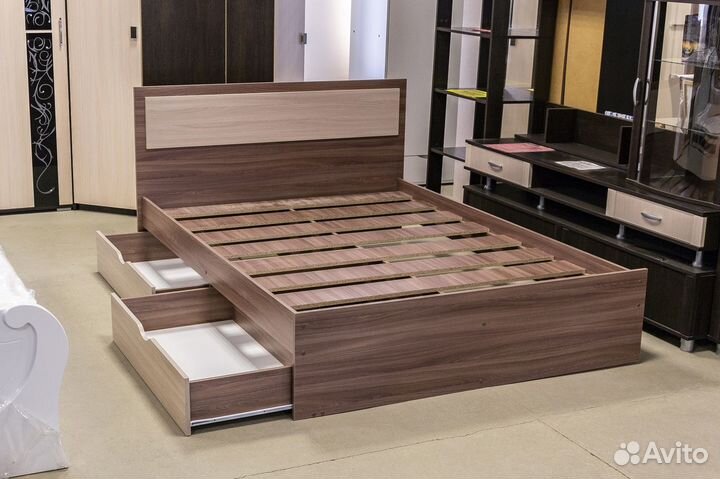 Спальный гарнитур