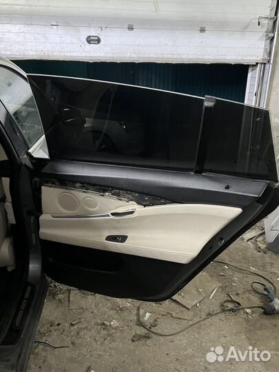 Bmw f07 5gt задняя правя дверь