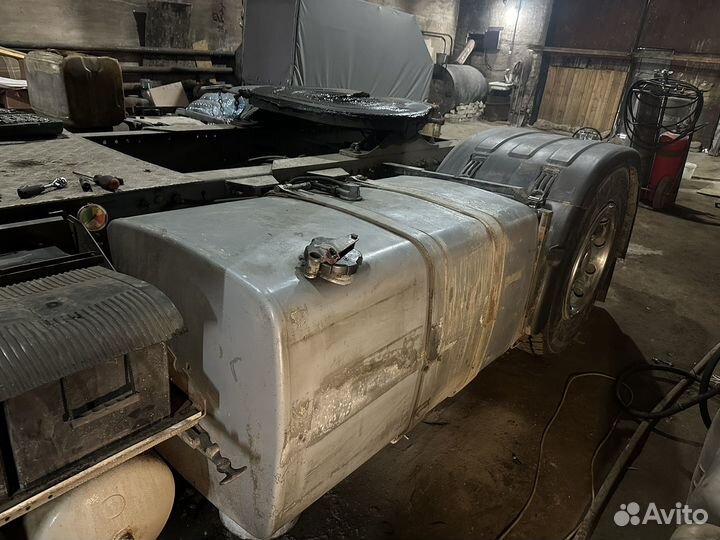 Продам топливный бак volvo fh