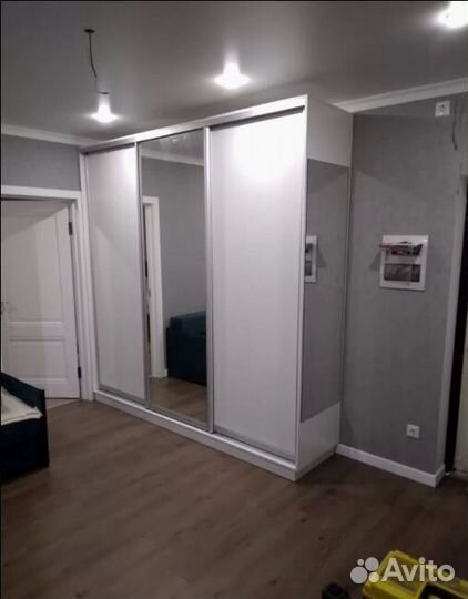 Шкаф на заказ цвет слоновая кость