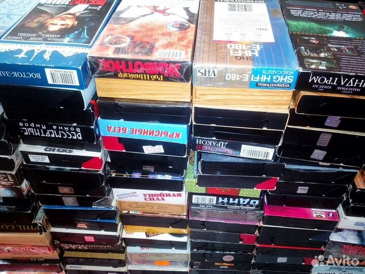 Продаю видеокассеты - 400 штук
