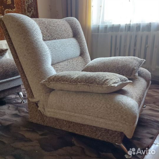 Диван с креслами