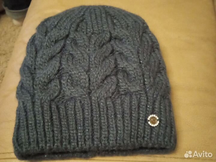 Шапка женская вязаная