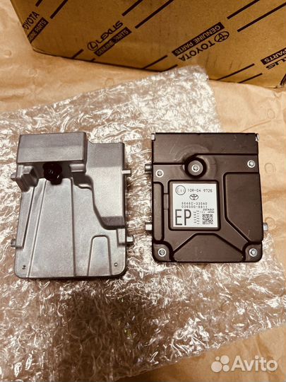 Новая камера распознавания знаков Toyota Camry V70