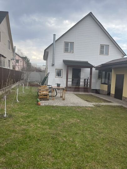 Дом 140 м² на участке 4,5 сот.