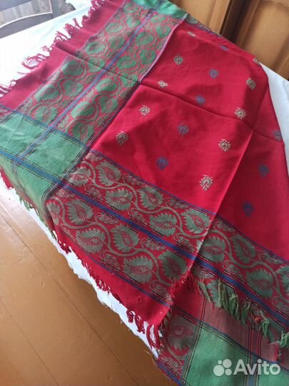 Женский старинный народный костюм (элементы)