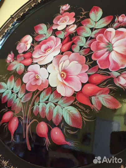 Жостовский поднос. Шиповник