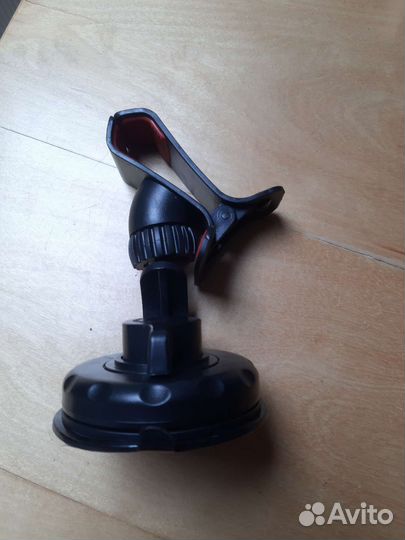 Крепление для телефона в машину