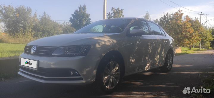 Volkswagen Jetta, 2015