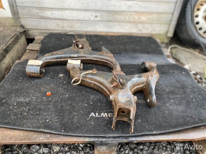 Рычаги подвески Land Rover Discovery 4 306DT 3.0