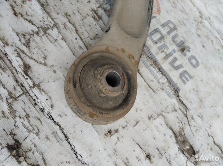 Рычаг подвески нижний передний левый Peugeot 308