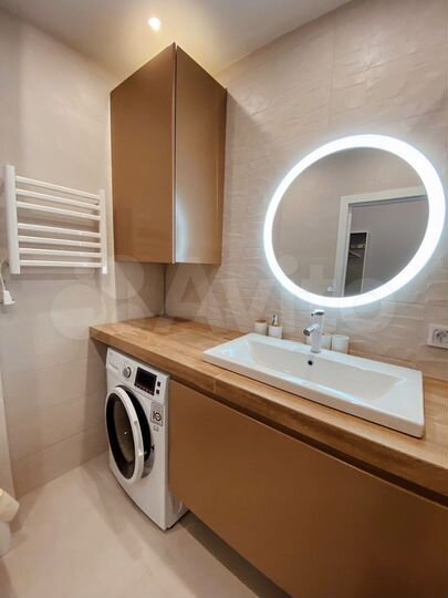 1-к. квартира, 42 м², 1/3 эт.