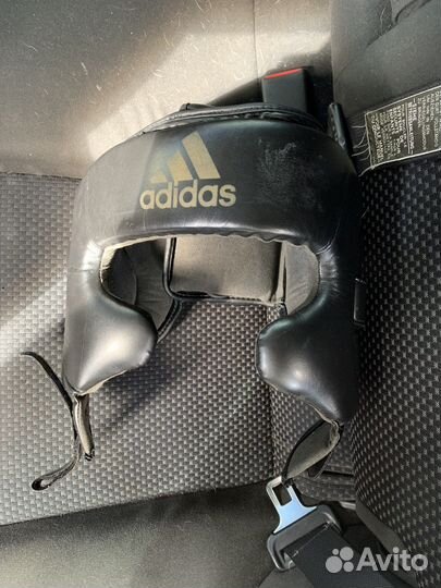 Боксерский шлем adidas