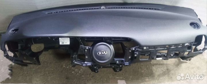 Kia Rio 4. Торпеда, подушка безопасности