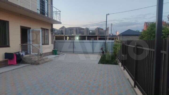 2-к. квартира, 68 м², 1/2 эт.