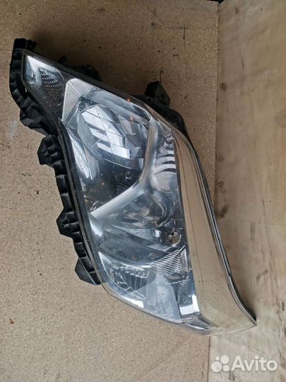 Фара левая Toyota Land Cruiser 150