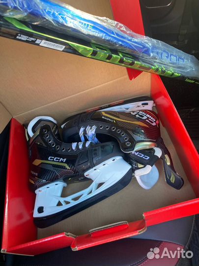 Хоккейные коньки Bauer CCM SR INT JR YTH из Европы