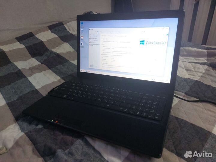 Ноутбук Asus i3